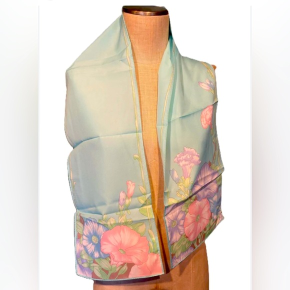 NWOT Vintafe Avon Floral Print Scarf with Pastel Colors - Picture 1 of 6